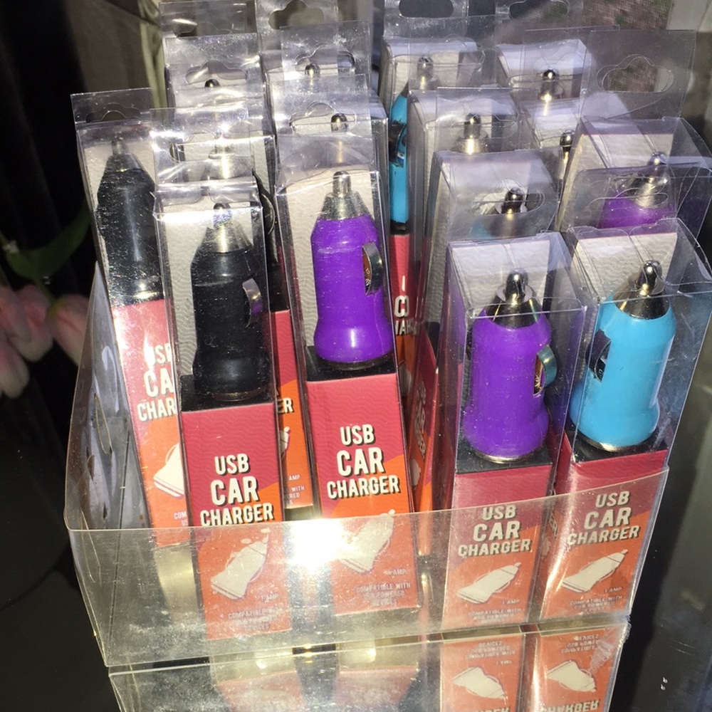 17 CAR CHARGER PORTS